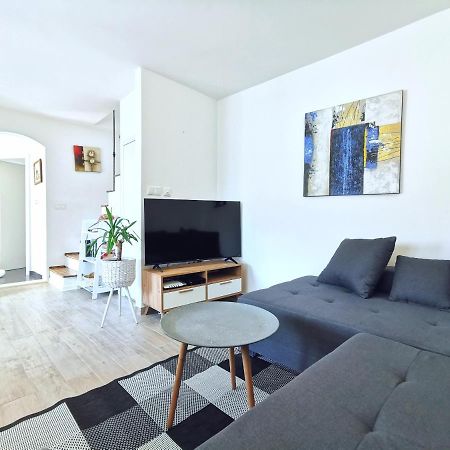 Apartments Doris スプリト エクステリア 写真