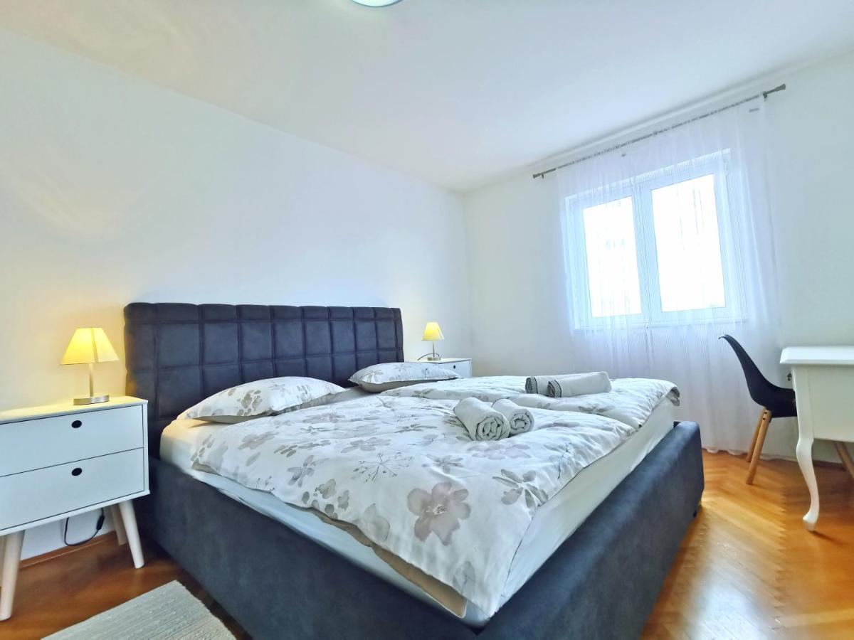 Apartments Doris スプリト エクステリア 写真