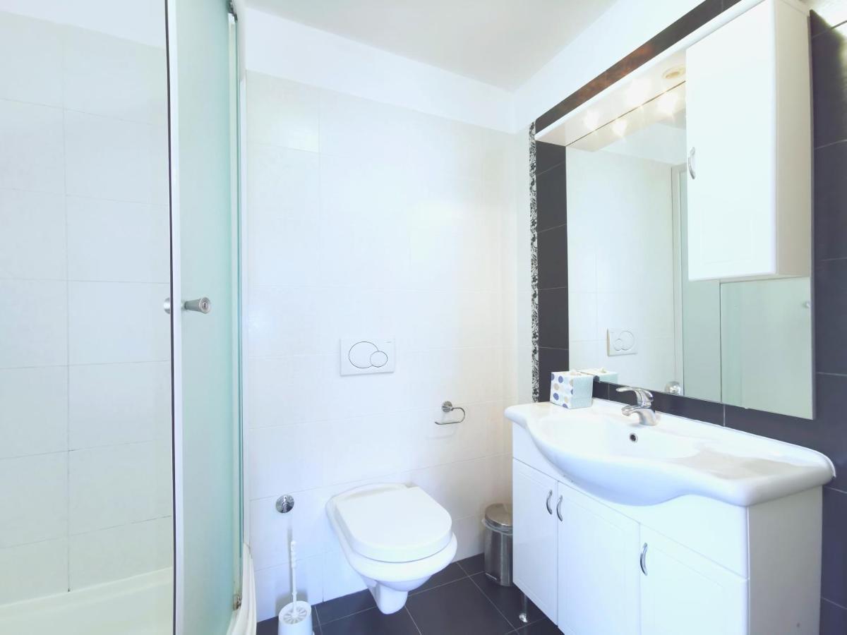 Apartments Doris スプリト エクステリア 写真