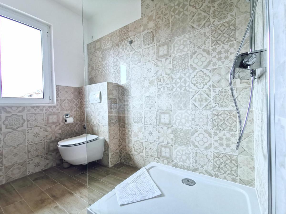 Apartments Doris スプリト エクステリア 写真